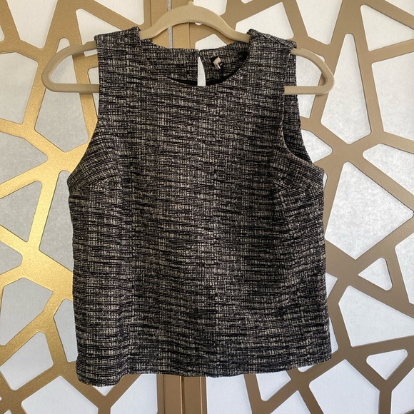 Banana Republic Top🖤 - Picture 1 of 5